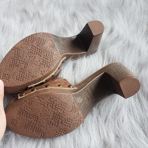 Maurices slip on heel sandals with stud details - Picture 7 of 12
